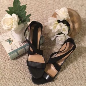 Women’s wedge sandals